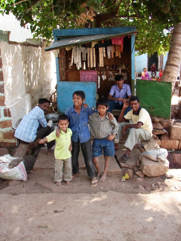 DSC04392-badami-children
