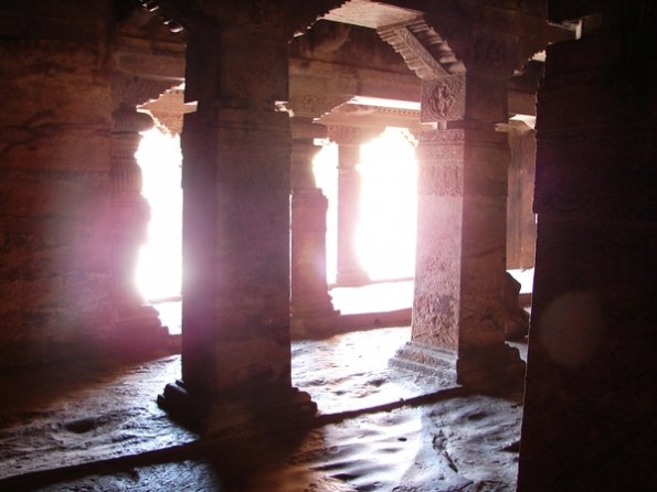 DSC04395-badami-caves